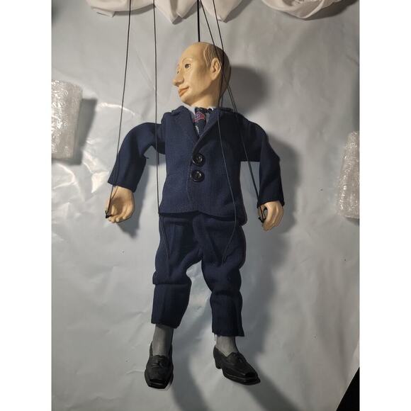 Russian President / Vladimir Vladimirovich Putin Marionette - Picture 5 of 10
